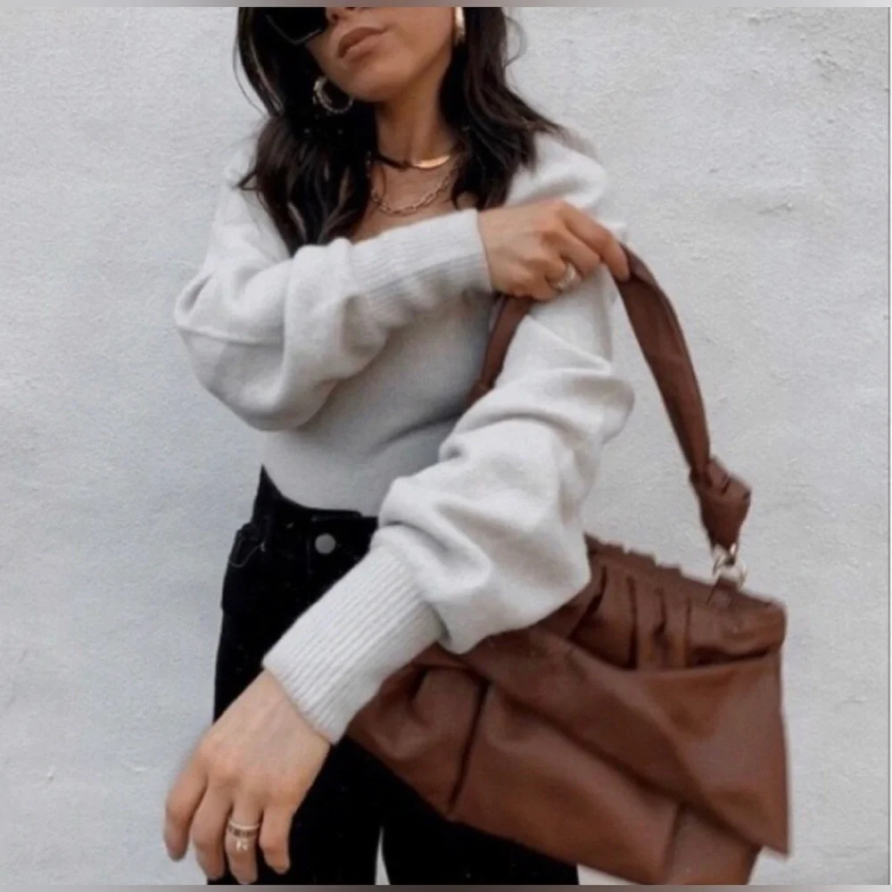 WRAP FRONT LEATHER BAG - Picture 3 of 11